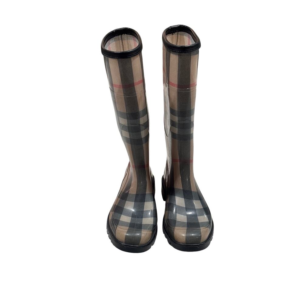 Women’s Burberry boots size 7